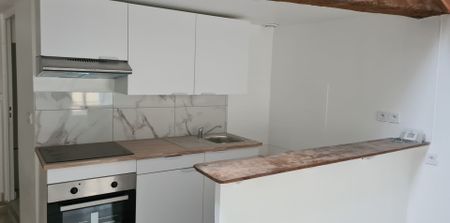 Location Appartement 3 pièces 41m² - Photo 4