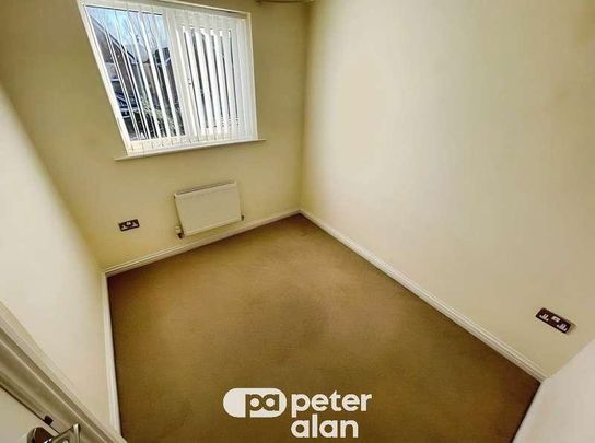 Trafalgar Close, Monmouth, NP25 - Photo 1