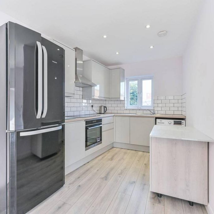 3 bedroom detached house to rent - Photo 1