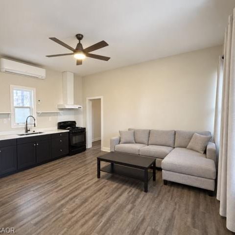 92 ALFRED Street Unit# 2, Brantford, Ontario, N3S5G2 - Photo 1