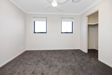Brand New Three Bedroom Duplex in Allambie Grove Estate - Photo 2