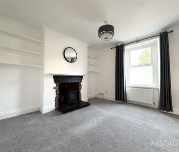 2 bedroom terraced house to rent - Photo 3
