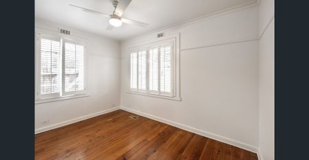 Please contact Molly Rogerson to arrange an inspection; SandringhamPM2@hodges.com.au - Photo 3