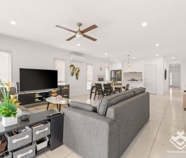 Modern Family Home in Prime Coomera Location For Rent - Photo 2