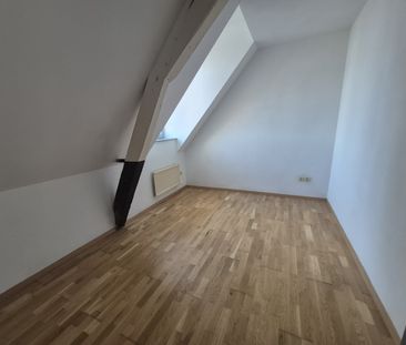 Location Appartement 2 pièces 68m² AIRE SUR LA LYS 62120 - Photo 2