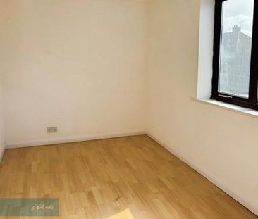 4 bedroom terraced house to rent - Photo 5
