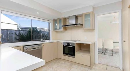 4 bedrooms family home in Macleans Zone - Photo 2