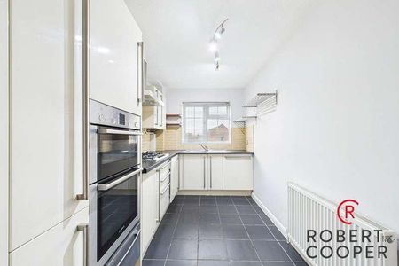 Southfield Park, Harrow, HA2 - Photo 5