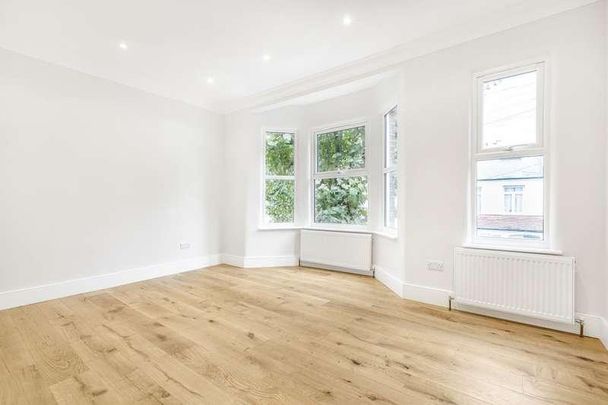 Elsenham Road, Newham, E12 - Photo 1