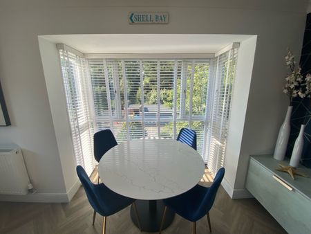 Seahaven, Banks Road, Poole, Dorset, BH13 - Photo 3