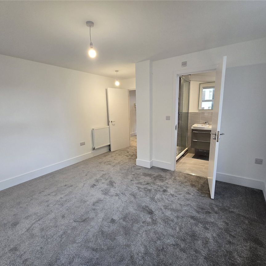 2 bedroom apartment to rent Monument Way, St. Leonards-on-Sea, East Sussex, TN38 - Photo 1