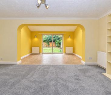 3 bedroom semi-detached house to rent - Photo 5