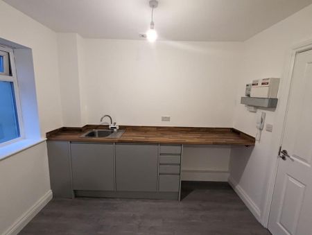 1 bedroom terraced house to rent - Photo 4