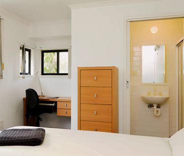 5 Bedrooms Apartment East Superior Single AirCon - Photo 1