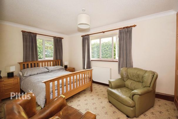 2 bedroom detached bungalow to rent - Photo 1