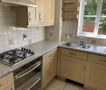 3 bedroom end of terrace house to rent - Photo 6