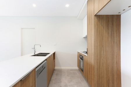 504/8 Murrell Street, - Photo 5