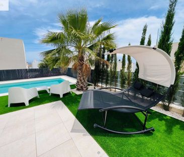 Luxury 3 room Detached House for rent in Finestrat, Valencia - Photo 6