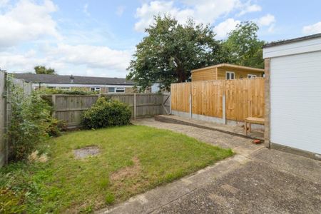 4 bedroom terraced house to rent - Photo 2