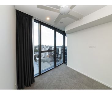 The Standard by Aria - Photo 4