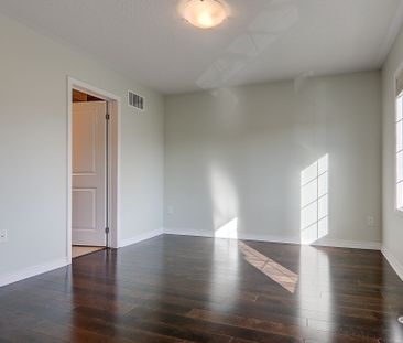 For Lease - 409 Switchgrass Street, Oakville, Ontario - Photo 4