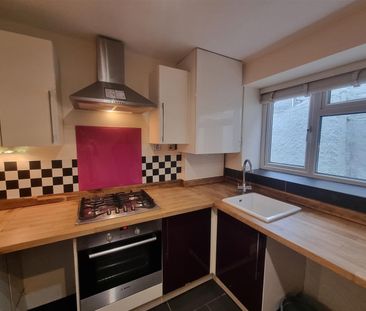 Stockwell Green, Cinderford - Photo 5