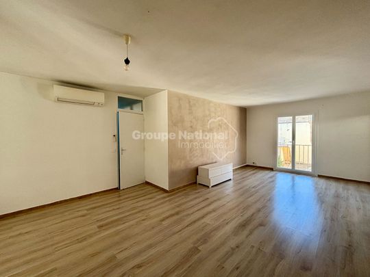 Appartement 4 pièce(s) de 103m2 à Beaucaire, - Photo 1