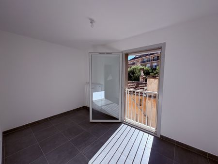 Location Appartement 3 pièces 57m² VENCE 06140 - Photo 5