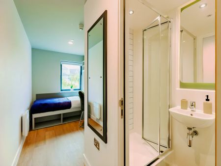 Premium Ensuite - Photo 2