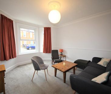 4 bedroom detached house to rent - Photo 2