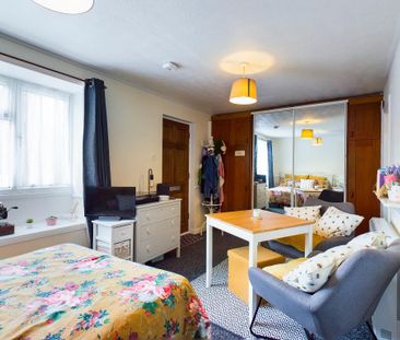 Studio to rent - Photo 6