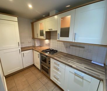 3 bedroom terraced house to rent - Photo 6