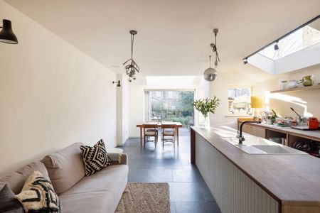 Leighton Gardens - Photo 3