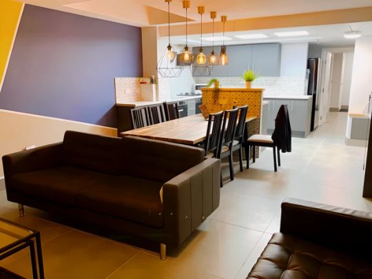 room8 - Photo 1