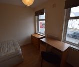 5 bed Semi-Detached - To Let - Photo 6