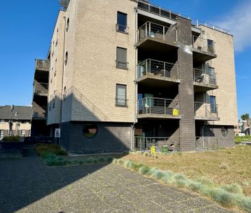 Gezellig appartement van 65 m² met 1 slaapkamer en ondergrondse sta... - Photo 3