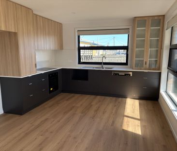 2/10 Sandwood Place, East Devonport TAS 7310 - Photo 5