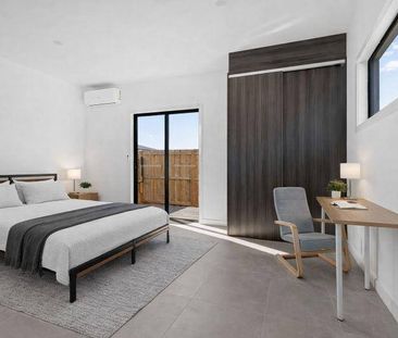 Brand New Designer Furnished Room with Private Ensuite and Courtyar... - Photo 5