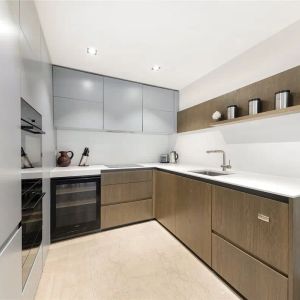 1 bedroom flat in St. James's - Photo 2