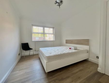 2 Bedroom Apartment To Let - Photo 4
