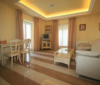 Apartamento de alquiler en Tregadín - Photo 2