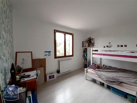 Location Appartement 4 pièces 94m² SAUSSET LES PINS 13960 - Photo 5