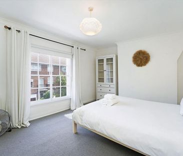2 bedroom flat to rent - Photo 6