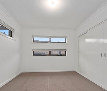 4/32A Wynarka Drive, Hoppers Crossing. - Photo 6