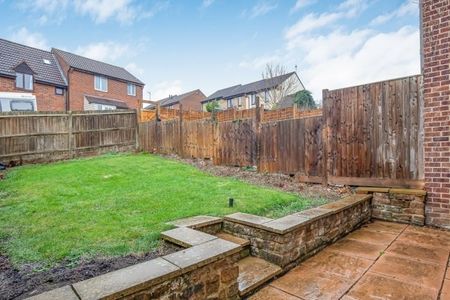 Lanchester Drive, Banbury - Photo 3