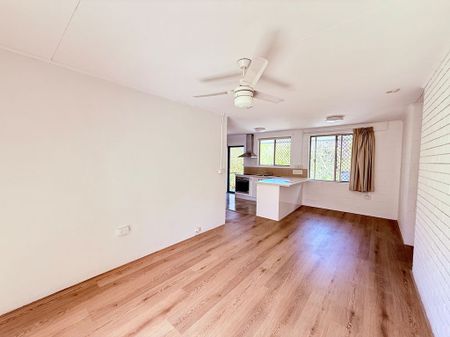 Air-conditioned 2 Beds Unit at Great Location! - Photo 3