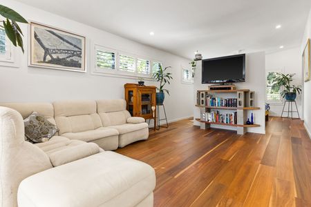 Architectural Retreat in Quiet Cul-De-Sac - Walk to Town - Photo 4