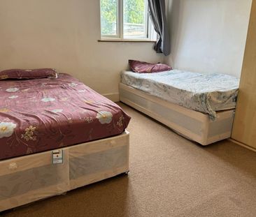 Room in a Shared House, Terrace Road Plastow, E13 - Photo 4