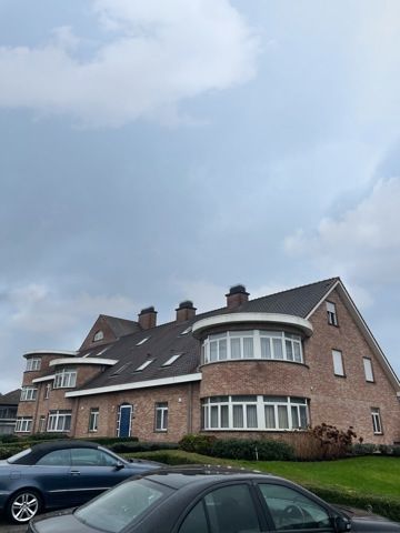 Gezellig en ruim dakappartement met 2 slaapkamers te Houthalen - Photo 2