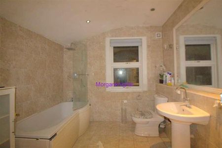 Belgrave Road, Plaistow, E13 - Photo 5